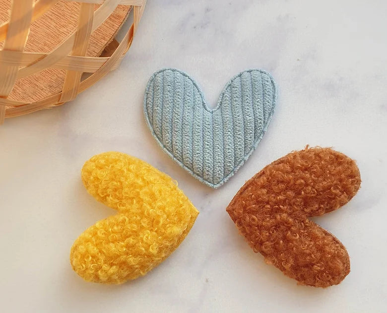 Heart brooch | Yellow Moumoute