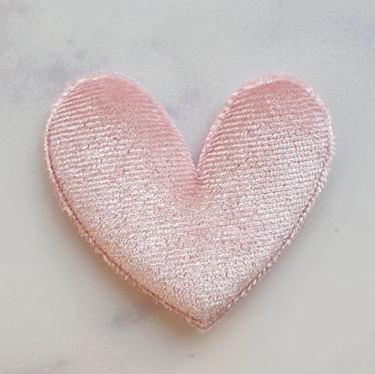 Heart brooch | Pearl pink