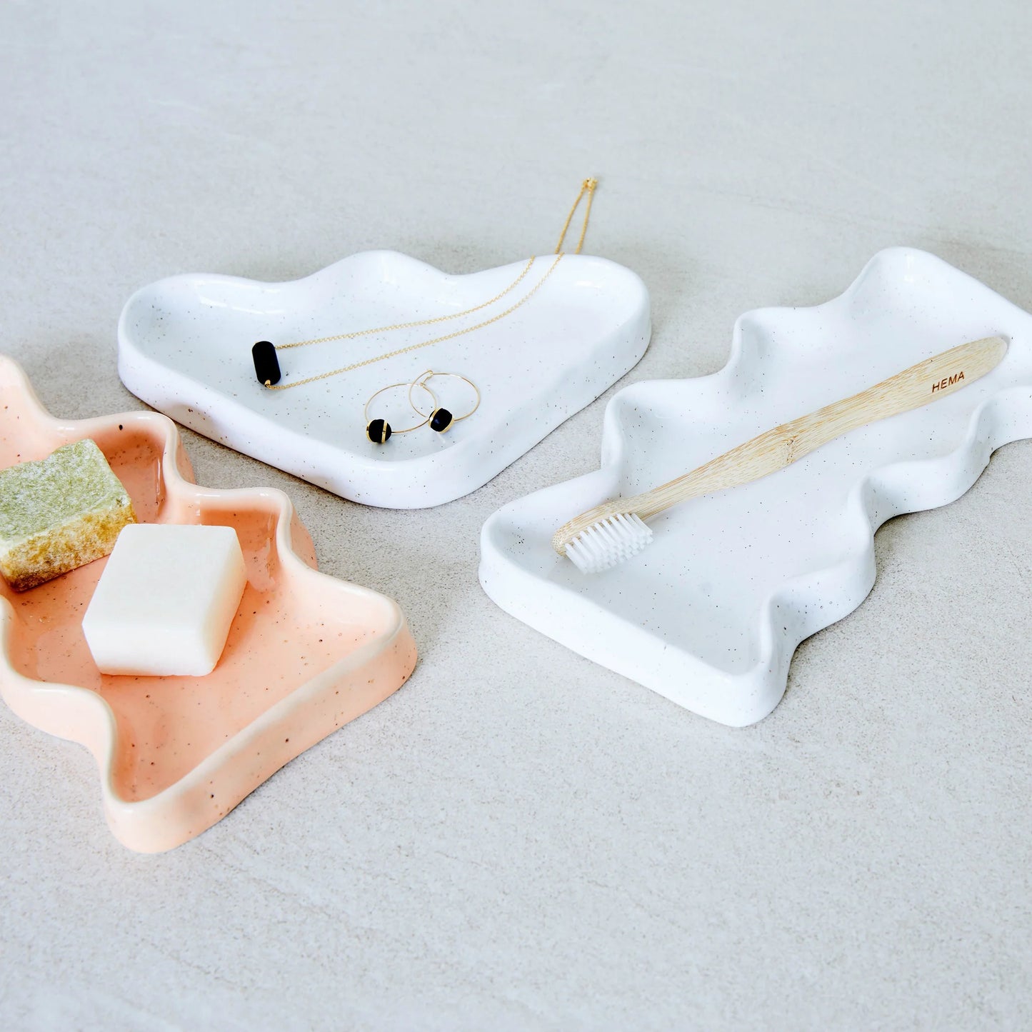 Ceramic wave tray | White rectangle