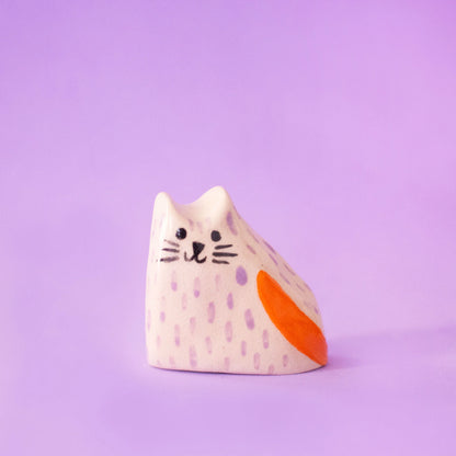 Cream sculpture | Purple baby cat
