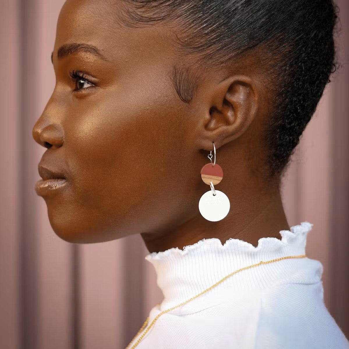 Boucles d’oreilles boisées | Rouge