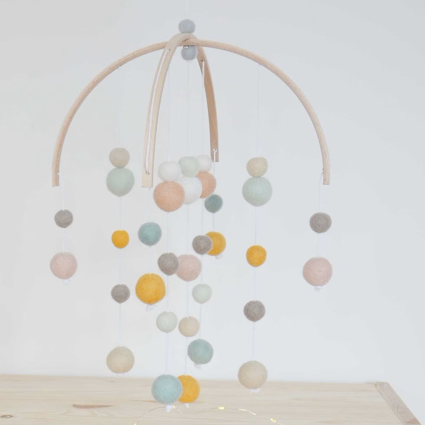 Mobile | Pastel